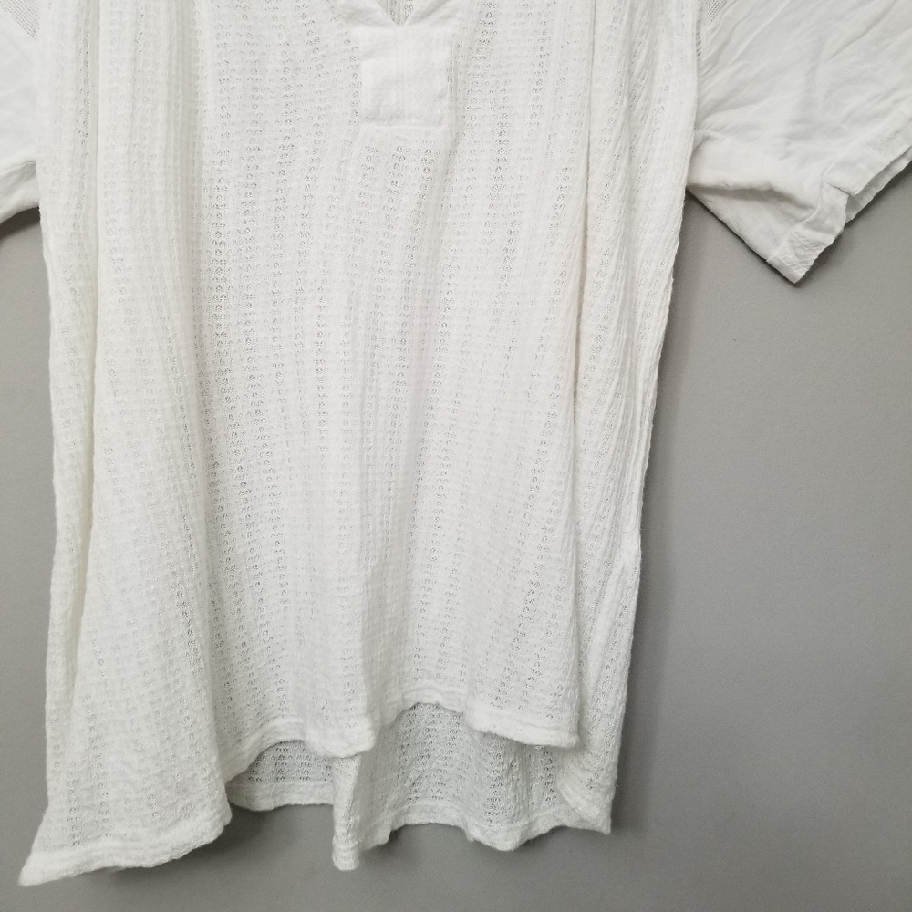 Lucky Brand White Embroidered Floral Sleeve Top - Picture 5 of 8